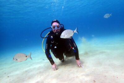 Discover Scuba Diving in Lanzarote (Costa Teguise) - Safety briefing and basic skills before you go underwater