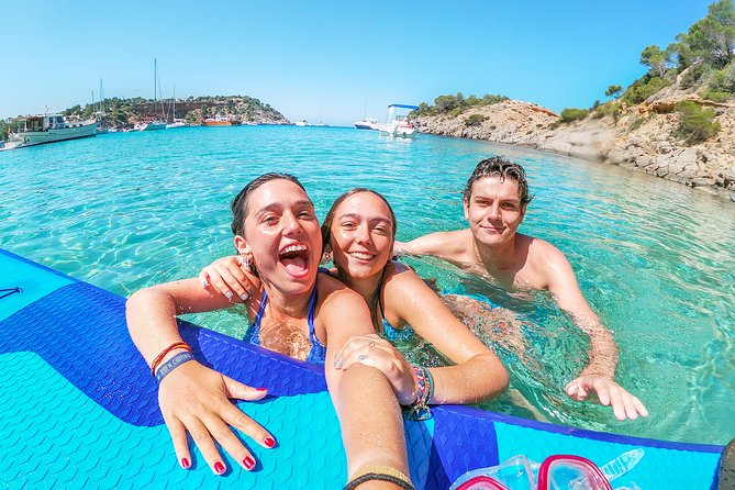 Discover the best corners of the island in paddle surf - Adrenaline Moments for Those Who Want Them