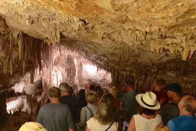 Drach Caves and Pearl Shop Mallorca Half Day Tour - Lake Martel and the Classical Show: Worth It, But Expect Crowds