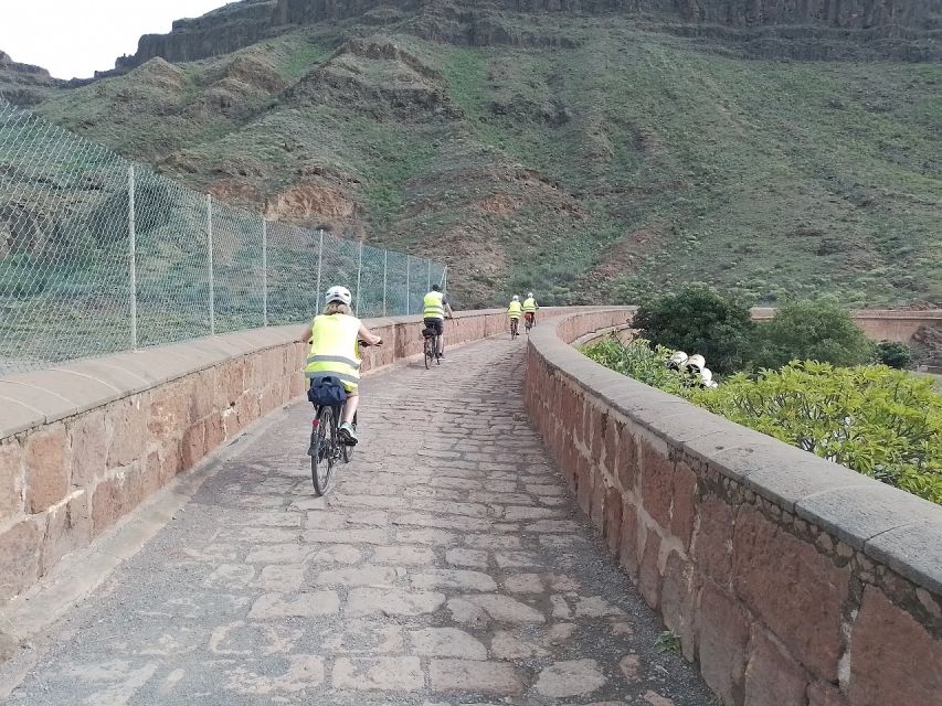 E-Bike Mountain Tour in Natural Park +Option Tapas in a Cave - Who this e-bike tour is best for