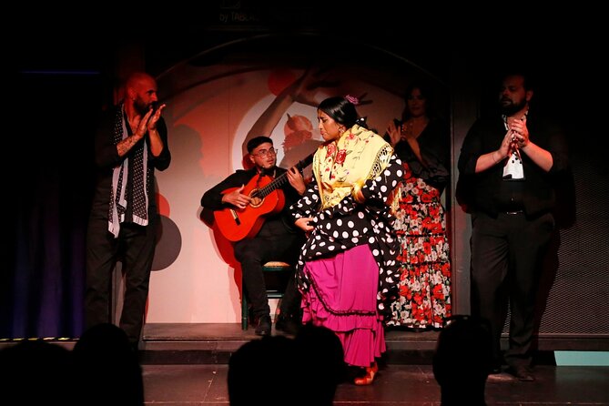 El Duende Flamenco Show with drink option at La Rambla Barcelona - Your night at the theater: silence, photos, and the 4-minute camera window