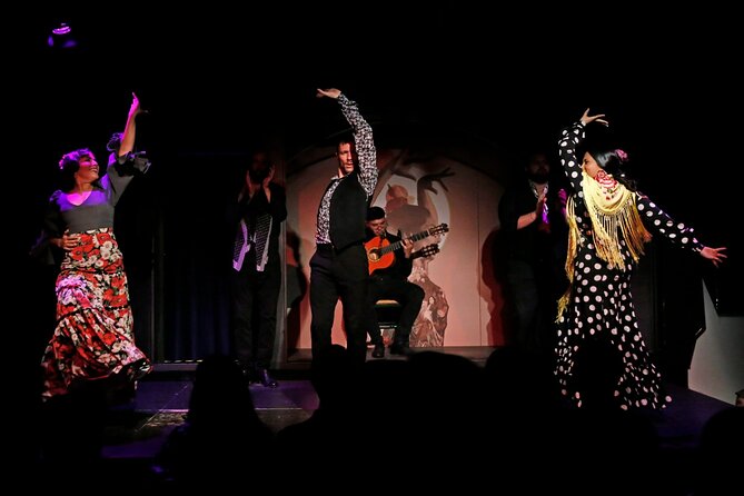 El Duende Flamenco Show with drink option at La Rambla Barcelona - Sound and costumes: what authentic flamenco means in this room