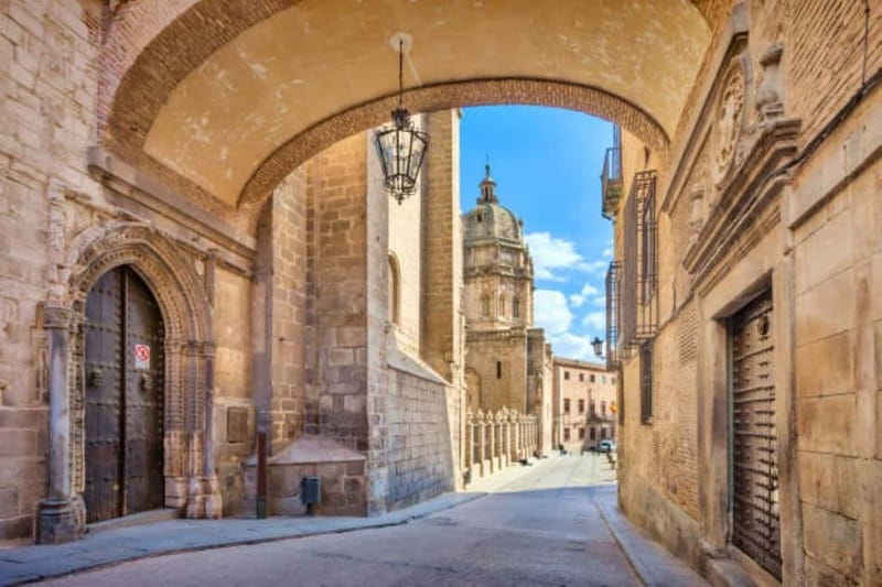English Tour Toledo Complete with Patio-Palace House ⭐⭐⭐⭐⭐ - Toledo Cathedral area: learning the legends and what used to stand there