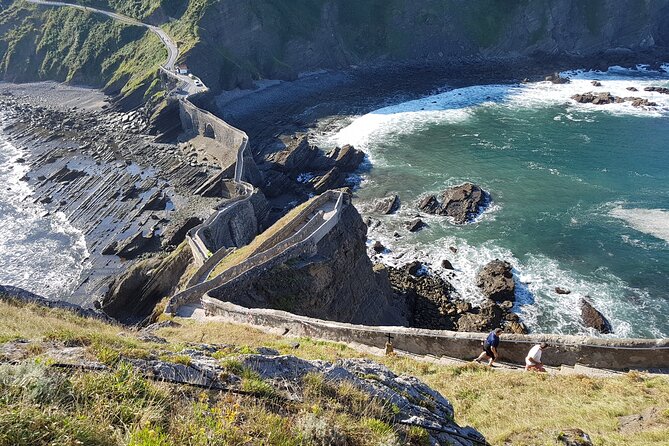 Enjoy the Coast of Biscay - Mundaka: Biosphere Reserve Views and the Surfers’ Left Wave