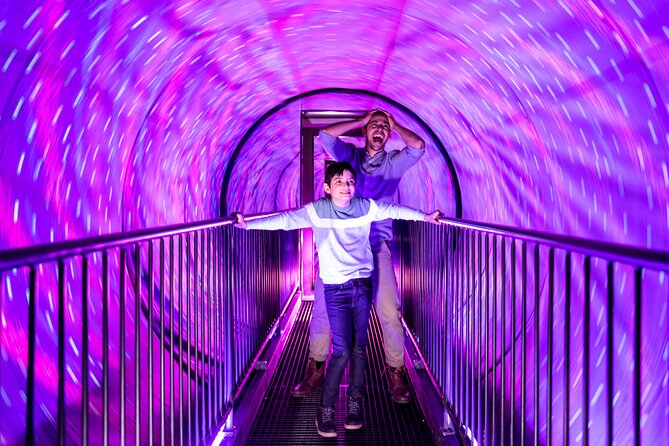 Entrance to the Museum of Illusions Madrid - Entering Museum of Illusions Madrid at Calle del Dr Cortezo