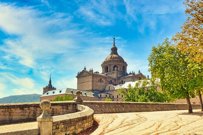 Escorial & Valley Half-Day Morning Tour from Madrid - Meeting point and bus ride: how to avoid the most common morning stress