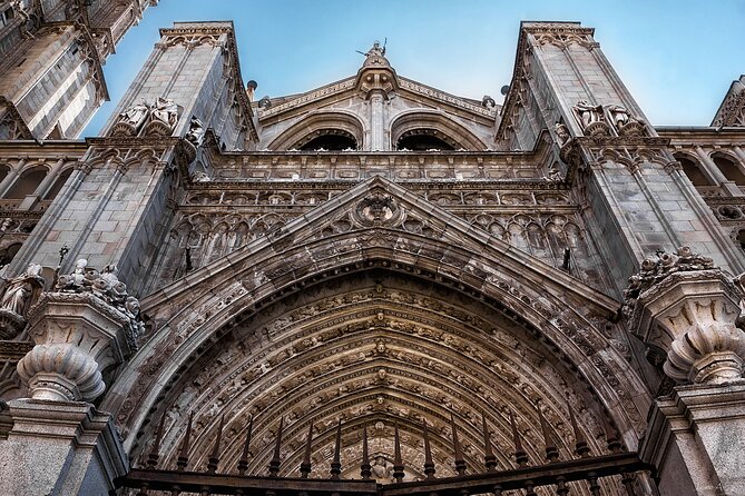 Essence of Toledo: Private Tour with a Local Archaeologist - Catedral Primada: how to enjoy the opulence without getting lost