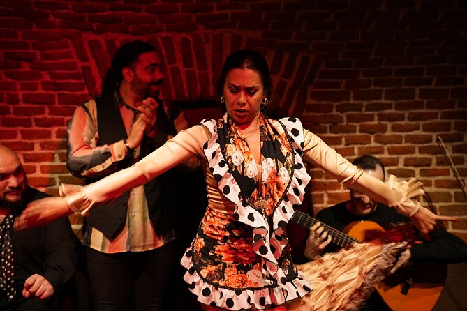 Essential Flamenco: Pure Flamenco Show in the Heart of Madrid - Who should book Essential Flamenco (and who might not love it)
