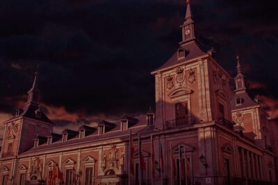Evening Walking Tour: Spanish Inquisition & Legends of Old Madrid - Meeting at Plaza de la Provincia and ending near Gran Vía