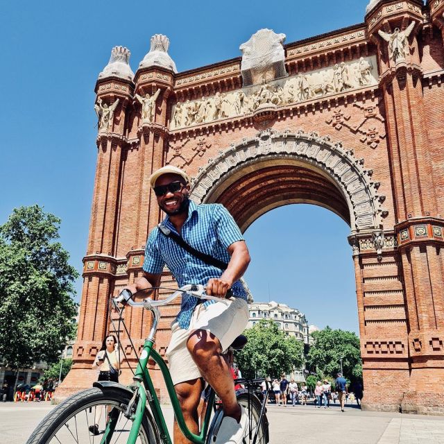Explore Barcelona by Bike & Photo Shooting - Olympic Port and the Ciutadella Area: Big Set Pieces at Bike Speed