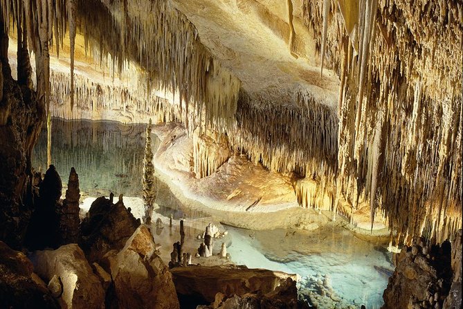 Explore Mallorca: Majorica Pearl Shop and Caves of Drach - Why combine Cuevas del Drach and Majorica in one outing?