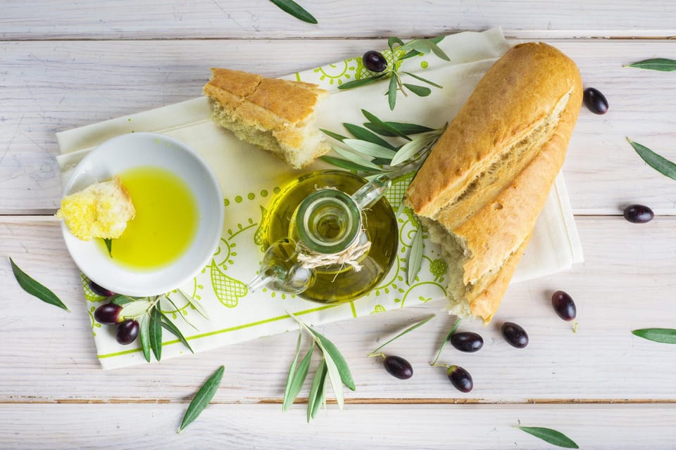 Extra Virgin Olive oil tasting - From tree to bottle: what you learn about production
