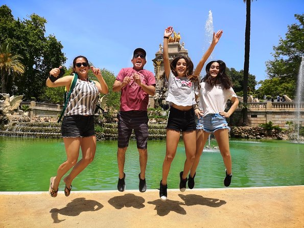 Family Private Tour: Churros, Hot Chocolate & Games in Barcelona - Price and Value: What You’re Really Paying For