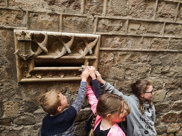 Family Private Tour: Churros, Hot Chocolate & Games in Barcelona - Who This Tour Fits Best