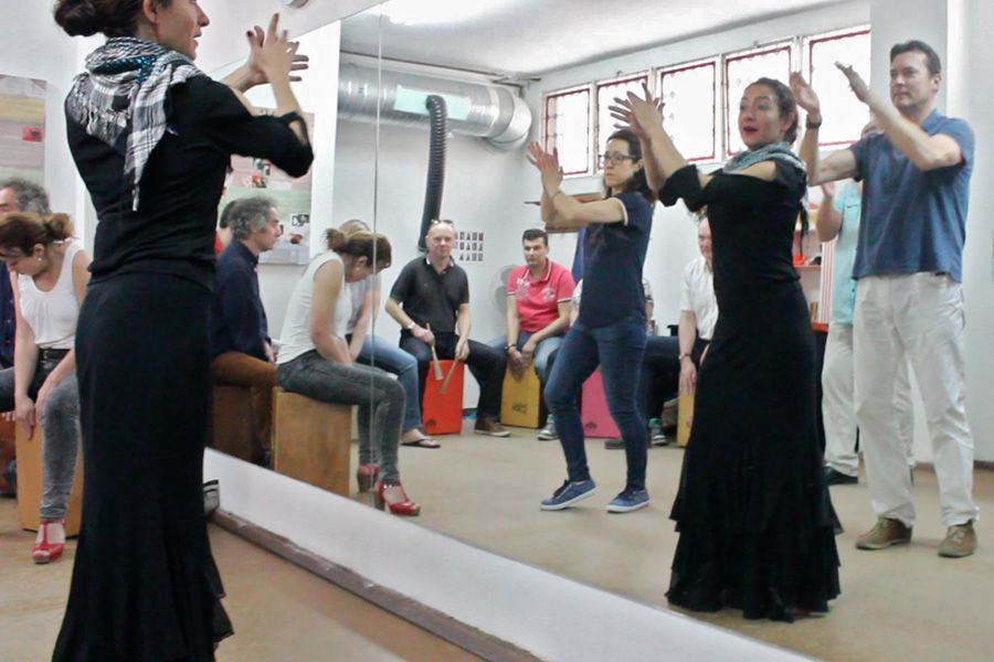 Flamenco Dance Lesson: 60-Minute Class in Seville - The authentic courtyard vibe before you even start