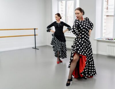 Flamenco Dance Lesson: 60-Minute Class in Seville - Where you’ll meet: Calle Castellar (and why the name matters)