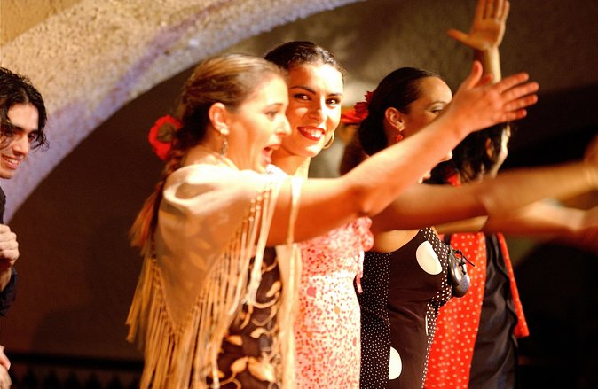 Flamenco Night at Tablao Cordobes in Barcelona - Tablao Cordobés on La Rambla: Close-up flamenco that hits fast