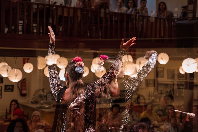 Flamenco Night at Tablao de Carmen with Tasting Menu or Dinner - Dinner at the Table: 3 Courses That Don’t Hijack the Show