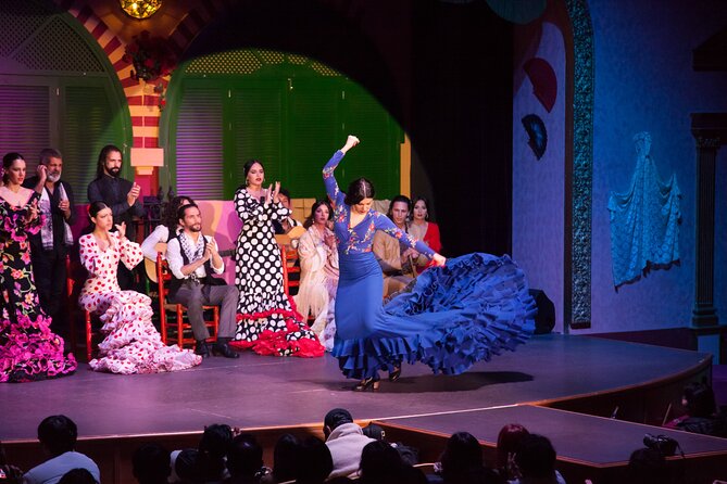 Flamenco Show and Dinner in Seville - Tapas, Seating, and Service: How the Meal Feels in Real Time