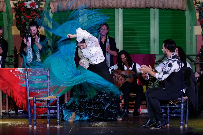 Flamenco Show and Dinner in Seville - The 90-Minute Flow: Show, Tapas, Museum, Done Together