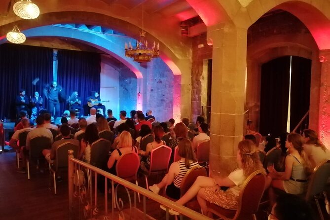 Flamenco Show at Dalmases Palace in Barcelona - What the Courtyard and Tapas Setup Adds Before the Music Starts