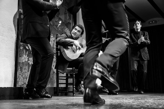 Flamenco Show at Tablao El Arenal with Drink and Optional Dinner or Tapas - Food and service check: what to expect from tapas or dinner