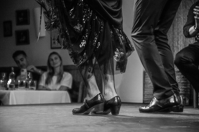 Flamenco Show at the Tablao de la Villa Madrid - What the flamenco performance feels like (and why people love the intensity)