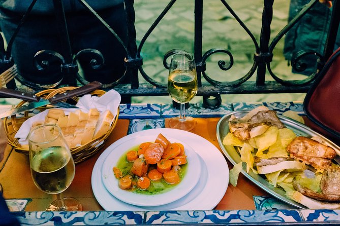 Flamenco Show & Tapas Small Group Tour in Seville - The tapas and drinks: what “included” really means for your appetite