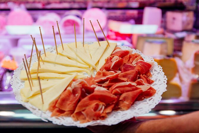 Food Tasting Walking Tour in Palma with a Local - Price and value: what $78.61 really buys you
