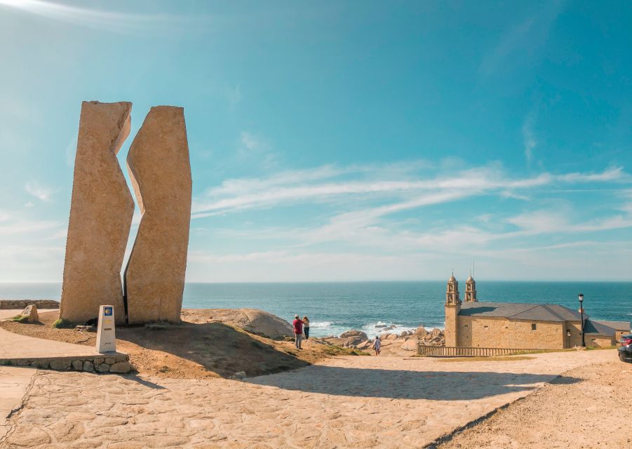 From A Coruña: Costa da Morte & Cape Finisterre Day Tour - Finisterre (Fisterra) free time: lunch, sea air, and the end-of-the-world vibe