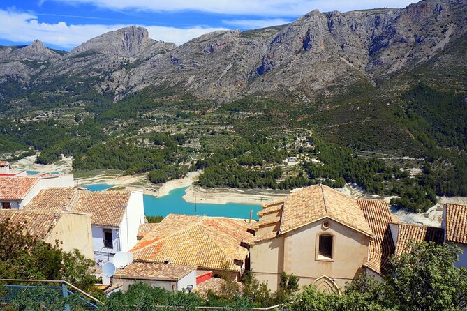 From Albir & Benidorm: Guadalest Village Excursion - Guides and the “make it make sense” factor