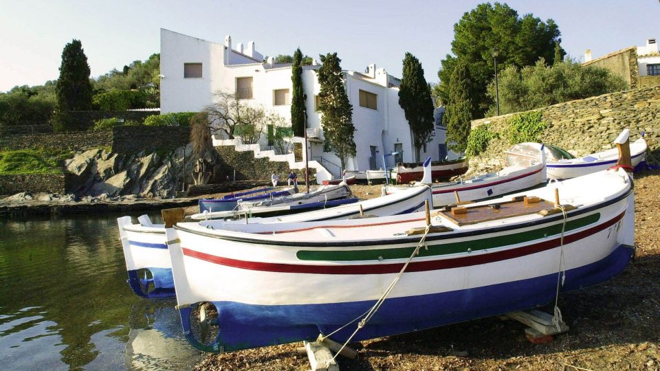 From Barcelona: Dalí Triangle and Cadaques Tour - Who should book this Dalí Triangle trip, and who might not