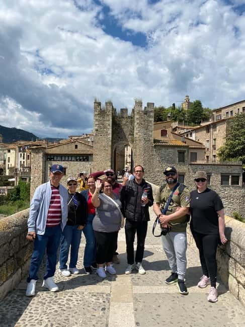 From Barcelona: Girona, Besalú & Medieval Villages Day Trip - Optional lunch: Catalan classics without the stress of hunting