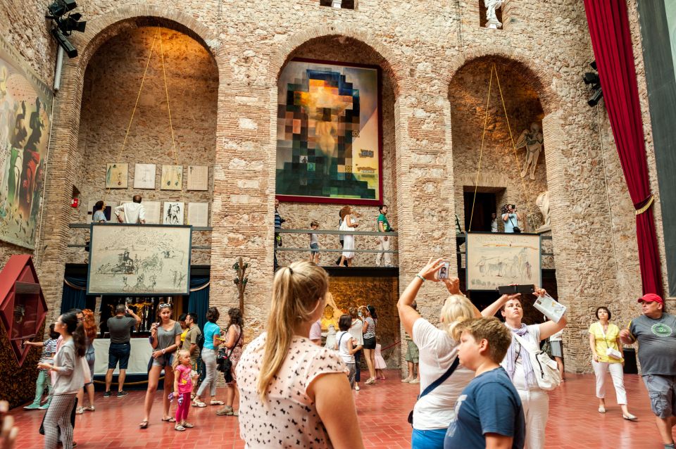 From Barcelona: Girona Guided Tour & Dalí Museum in Figueres - From Barcelona Nord to Girona, the ride sets the tone
