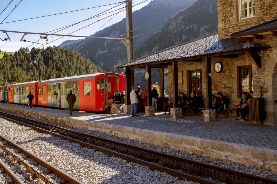 From Barcelona: Pyrenees Mountains Day Tour - Hiking time, valley activities, and how to choose your effort level