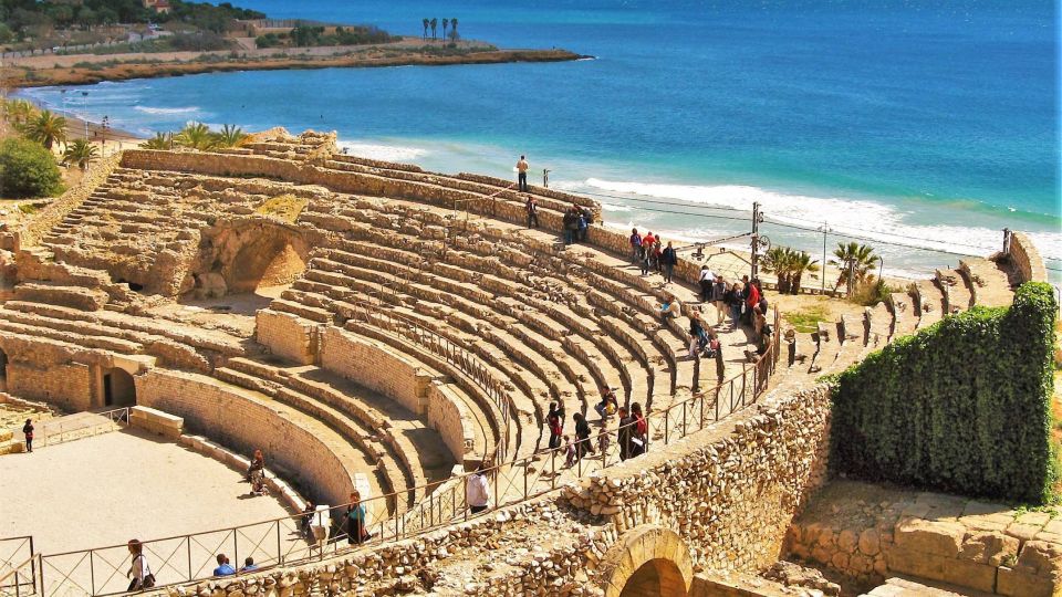 From Barcelona: Tarragona & Sitges Full Day Tour with Pickup - Should you book this Tarragona and Sitges day tour?