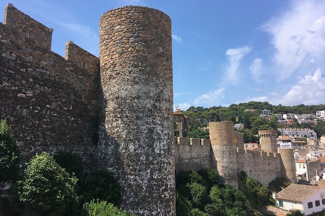 From Barcelona : Tossa de Mar, Coastal Path, Boat and Costa Brava - Stop 5 Back in Barcelona: A smooth landing after sea time