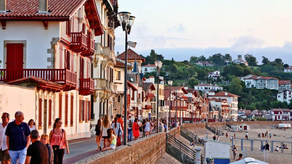 From Bilbao: Biarritz, Saint Jean de Luz, San Sebastian Tour - San Sebastián: Guided Introduction, Time for Lunch, and Easy Self-Guided Exploring