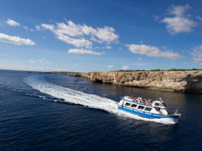 From Cala Galdana: 2-Hour Glass-Bottom Boat Trip - Getting There: Meeting Point and First Impressions Near the Water