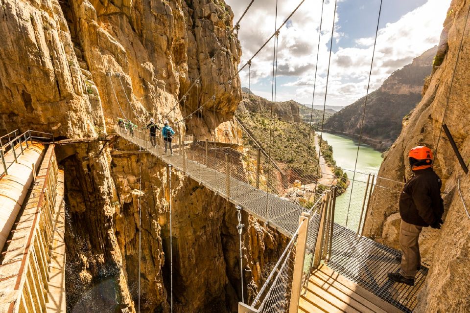 From Costa del Sol & Malaga: Caminito del Rey Guided Tour - Desfiladero de los Gaitanes views: what you’ll actually notice