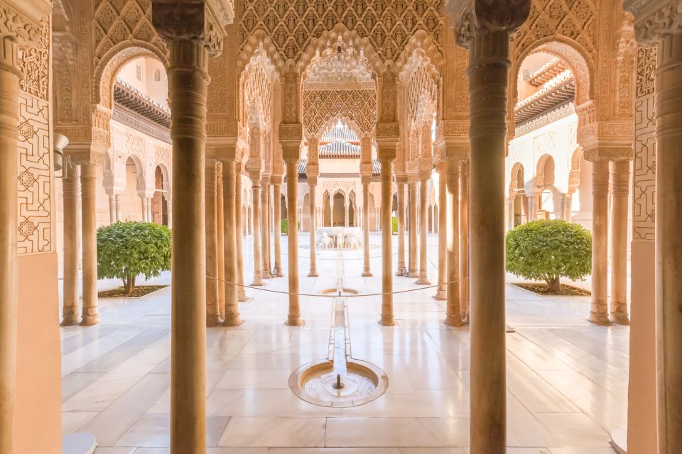 From Costa del Sol or Malaga: Granada and Alhambra Tour - Getting Back Down: Walks, Bus Stops, and Staying Oriented