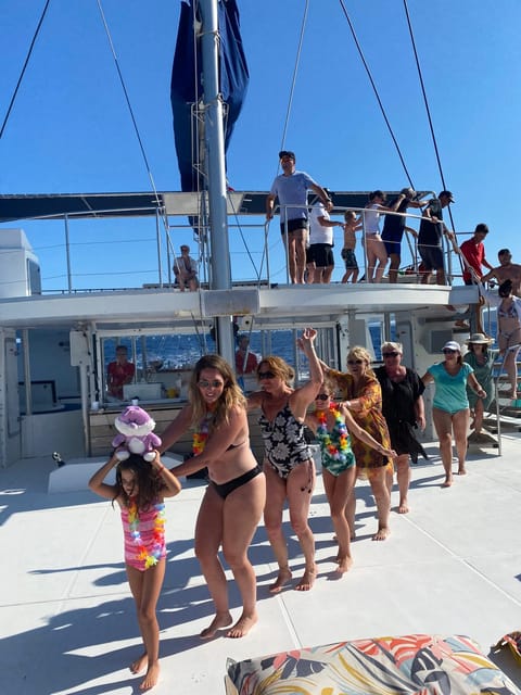 From Dénia/Jávea: Cala Blanca Boat Trip with Jet Ski & Lunch - From deck to lunch: what the 3–5 hours feel like