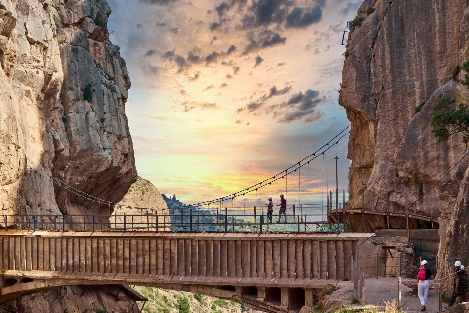 From Fuengirola: Caminito del Rey Guided Day Trip - Gaitanes Gorge walk: suspension bridge, transparent viewpoint, and narrow paths