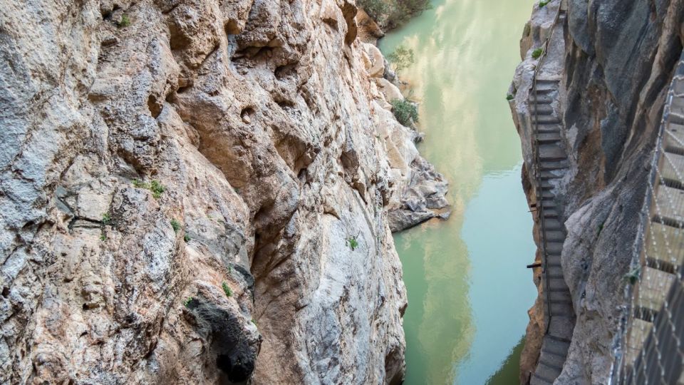 From Fuengirola: Caminito del Rey Guided Day Trip - Should you book this guided day trip from Fuengirola?
