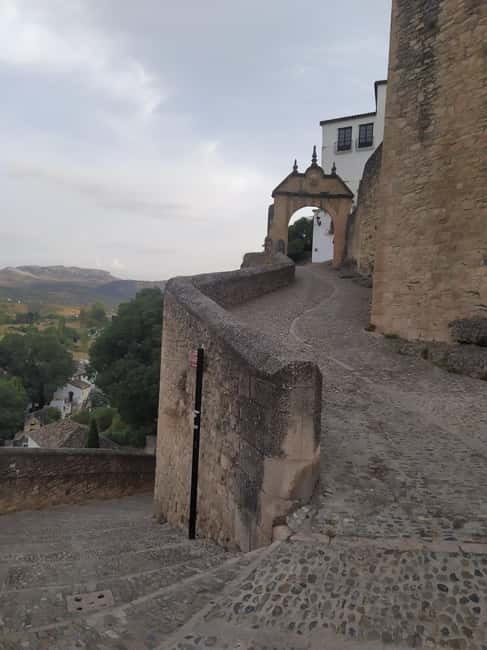 From Fuengirola: Ronda+Setenil de las Bodegas Day Trip - Setenil de las Bodegas Free Time: White-Town Streets and Orange Wine Sips