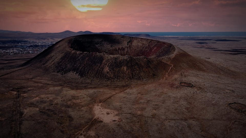 From Fuerteventura: Sunset Hike at Volcano with Scenic Views - Calderón Hondo at sunset: why this hike feels different
