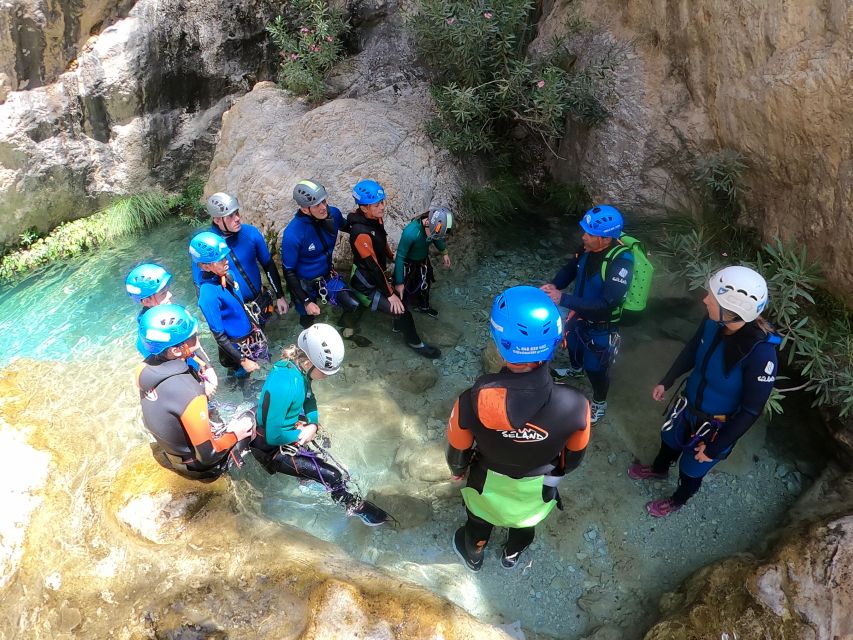 From Granada: Rio Verde Canyoning Tour with Lunch - Lunch, Aperitif, and That Picnic Hour You’ll Be Happy For