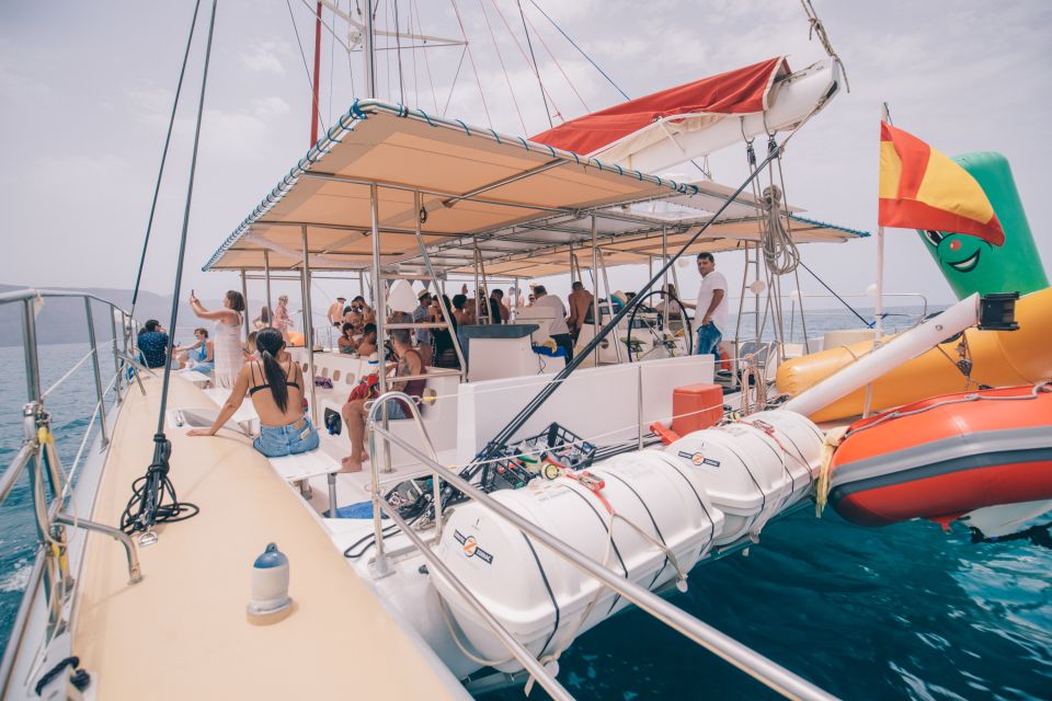 From Lanzarote: Sailing Day Trip Around La Graciosa - What could annoy you: the beach landing rule and mobility limits