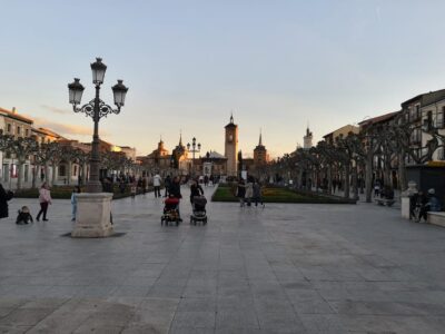 From Madrid: Alcalá de Henares, Winery Tour & Wine Tasting - Meeting point and the Madrid-to-Alcalá van ride