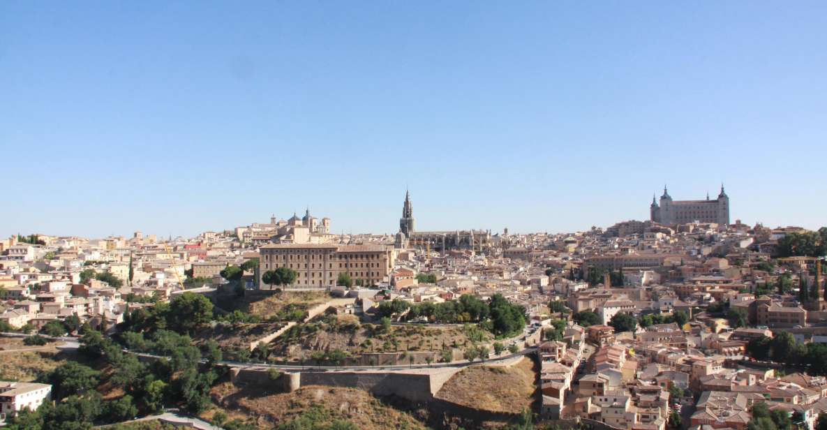 From Madrid: Day Trip to Toledo with Local Guide - UNESCO streets and the historic center: how to walk the right way